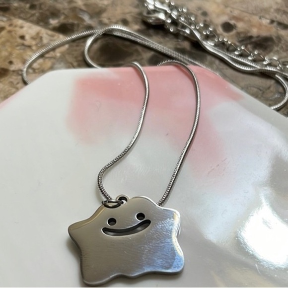 Silver Pokémon Necklace - Picture 7 of 8